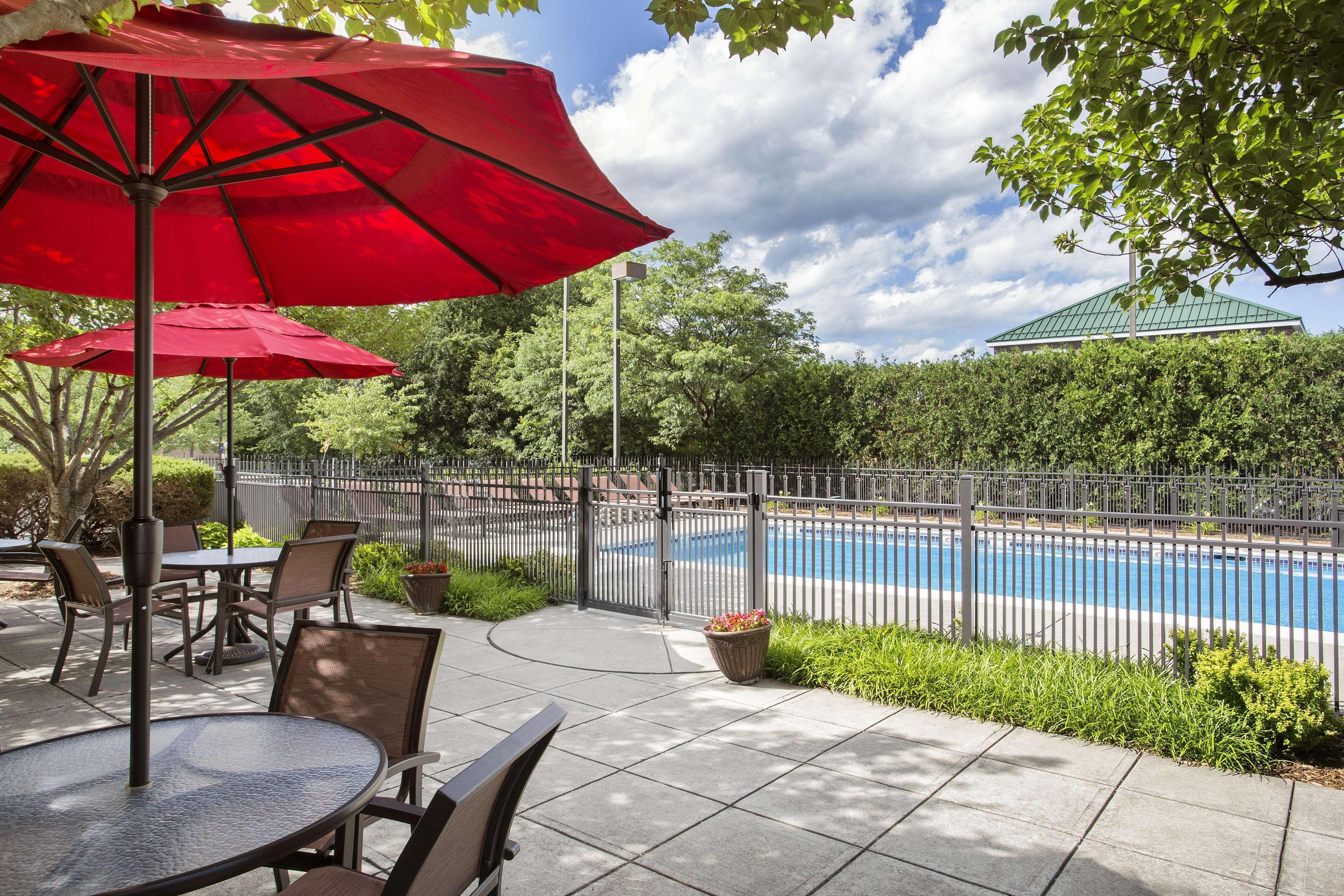 Hampton Inn Міддлтаун Екстер'єр фото