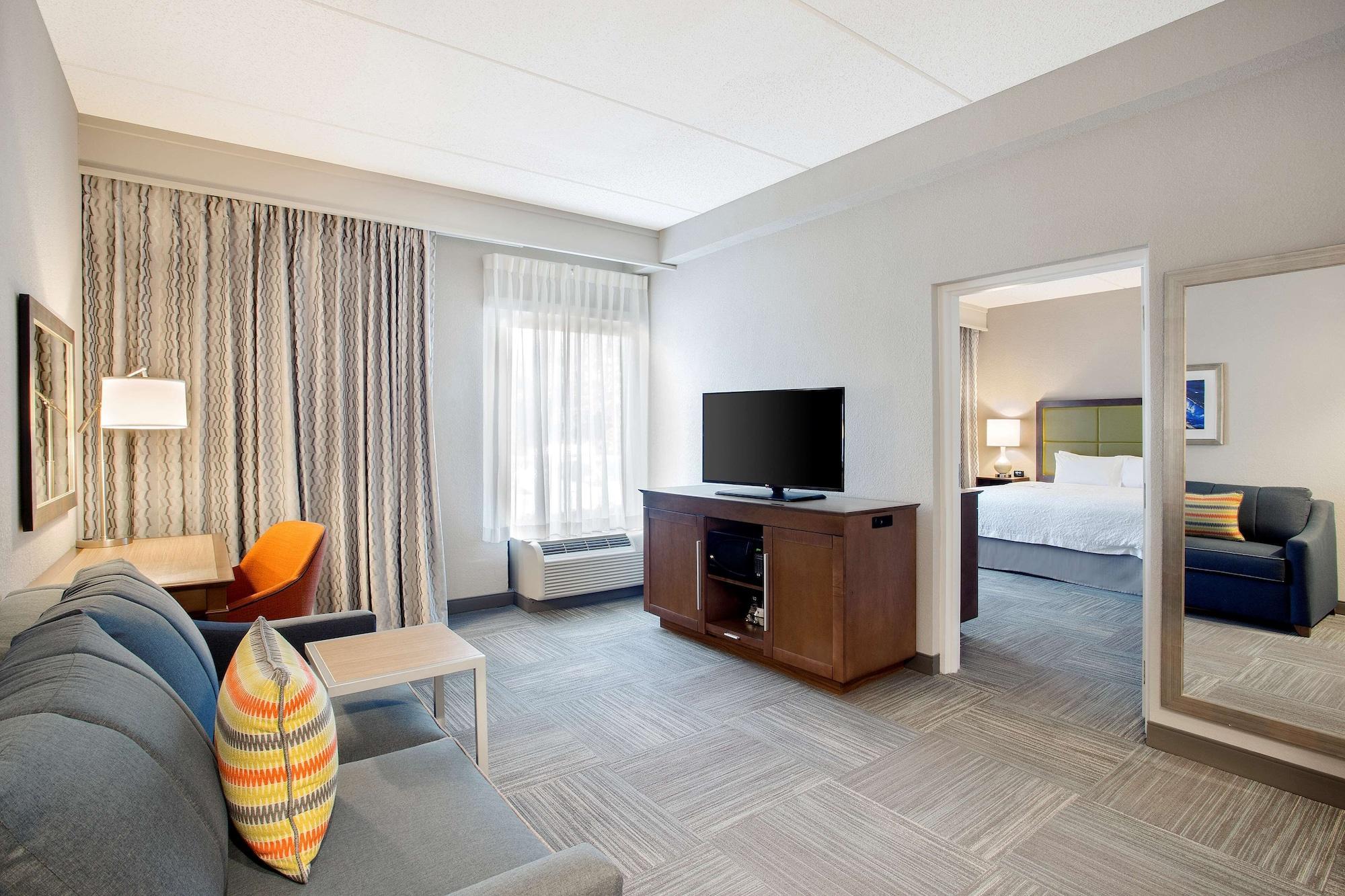 Hampton Inn Міддлтаун Екстер'єр фото