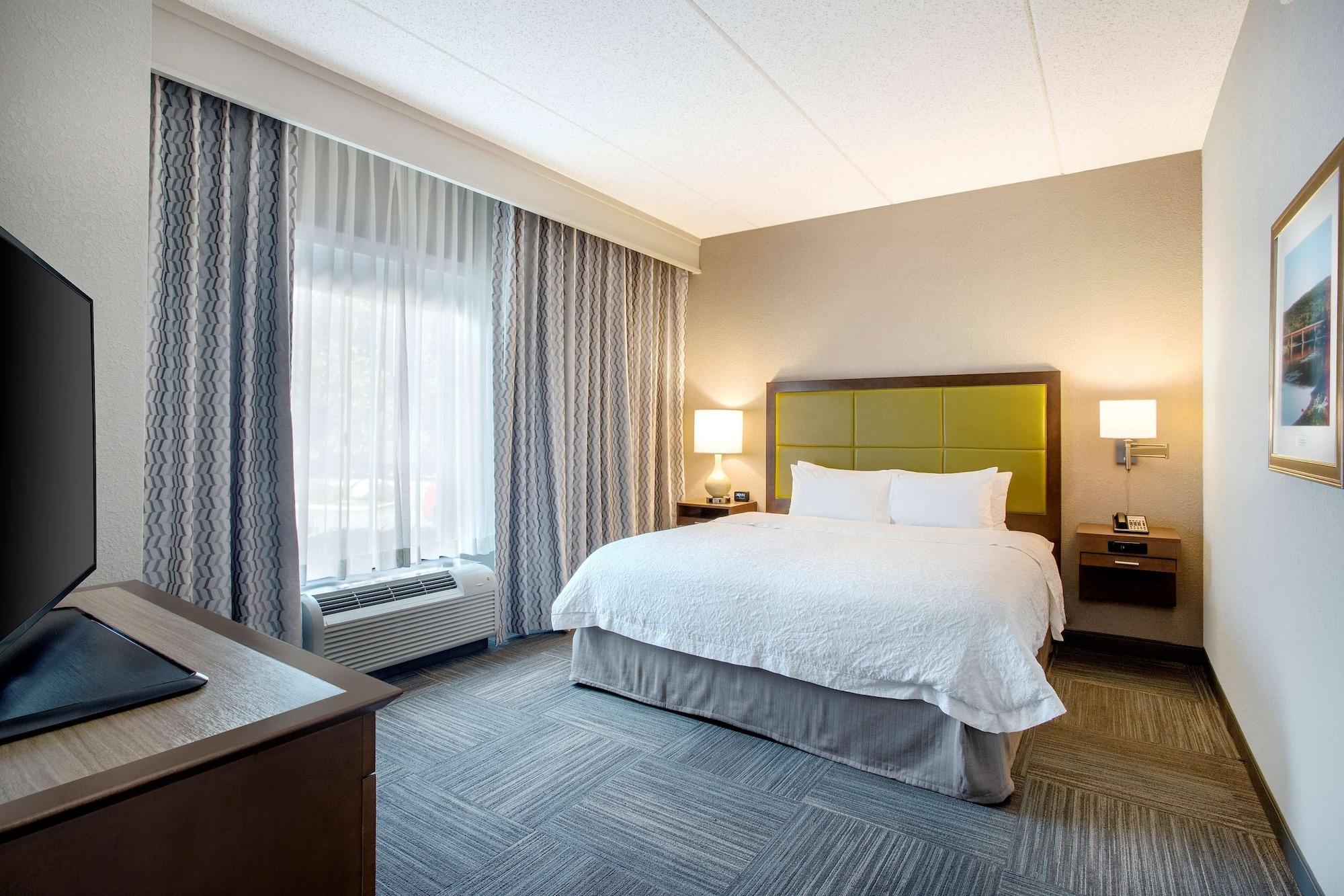 Hampton Inn Міддлтаун Екстер'єр фото
