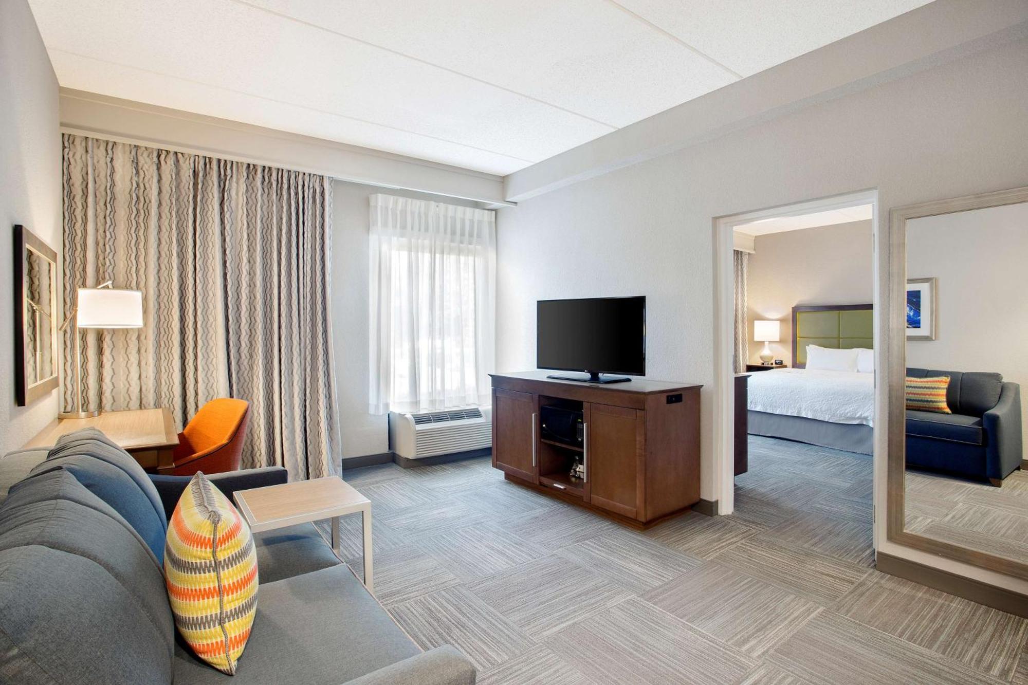 Hampton Inn Міддлтаун Екстер'єр фото