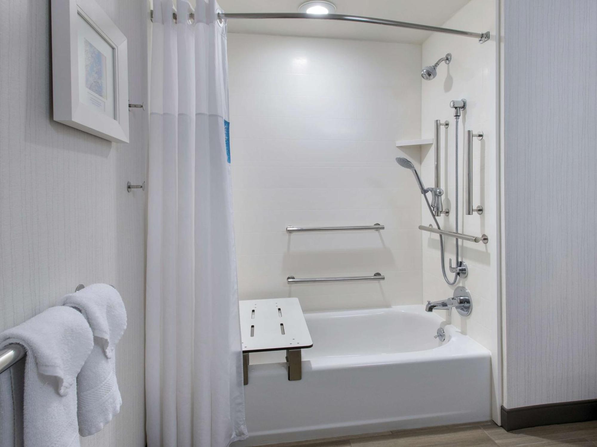 Hampton Inn Міддлтаун Екстер'єр фото