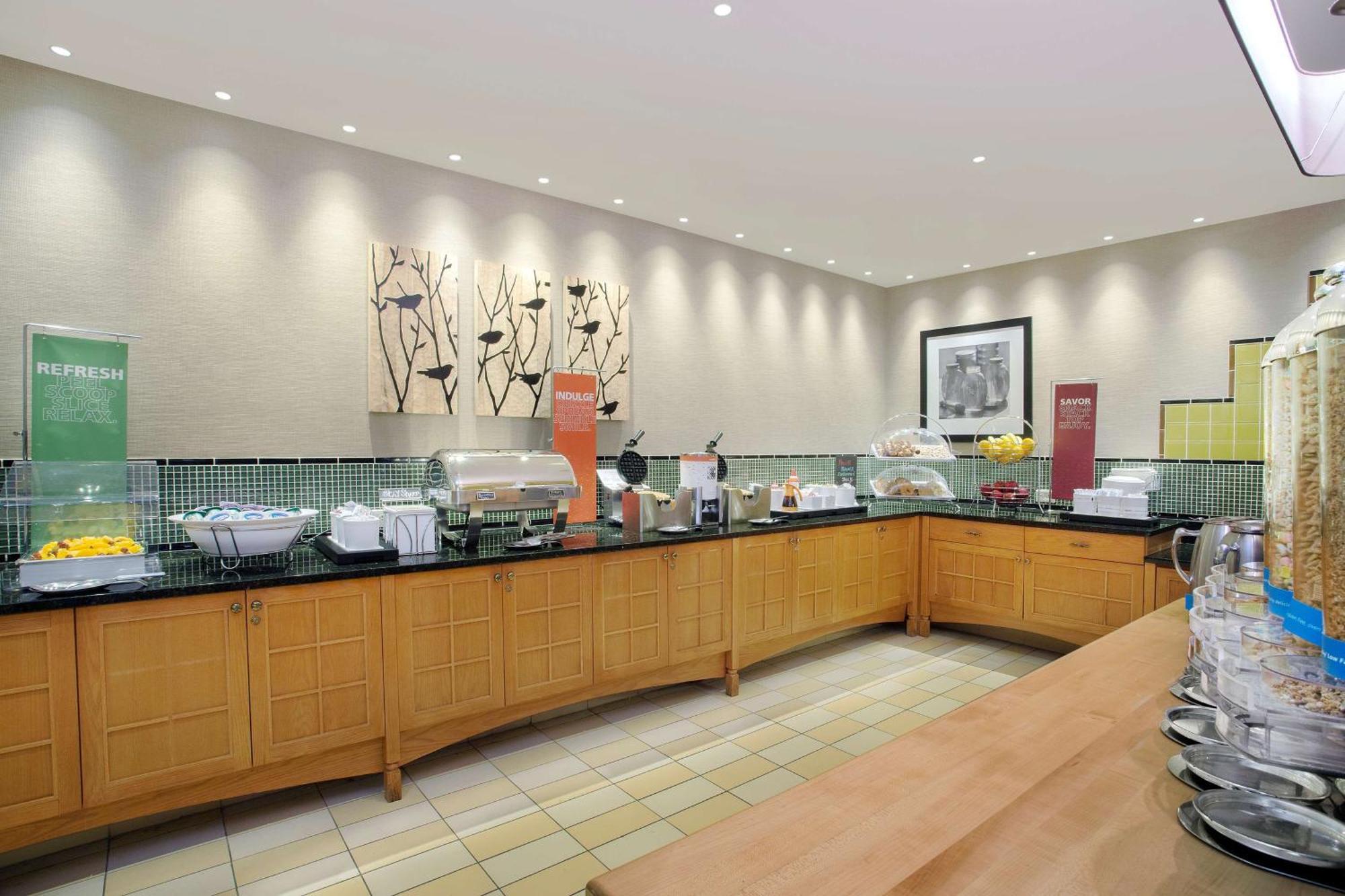 Hampton Inn Міддлтаун Екстер'єр фото